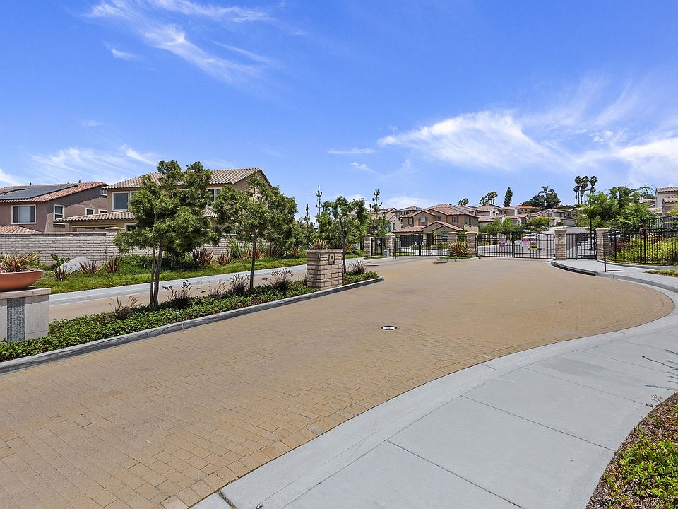 1st image of 550 Adobe Estates Dr