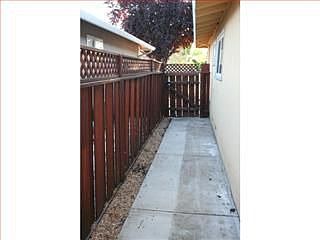 2nd image of 3026 Vistamont Dr