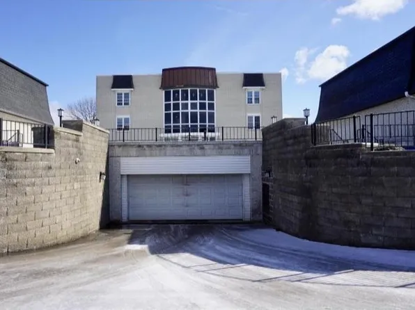 9500 N Green Bay Rd APT 304, Brown Deer, WI 53209