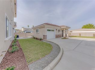 1619 W Pomona St, Santa Ana, CA 92704