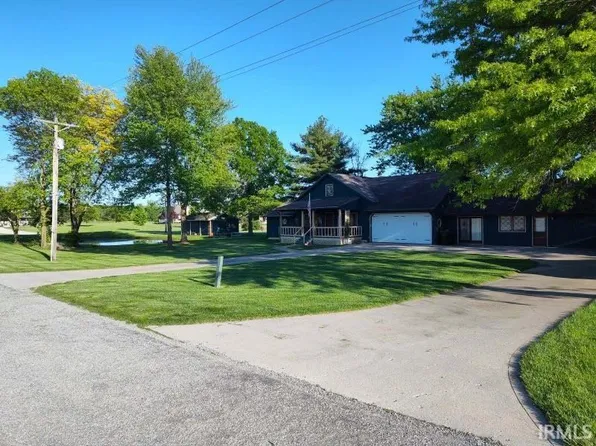 3914 Hollopeter Rd, Huntertown, IN 46748