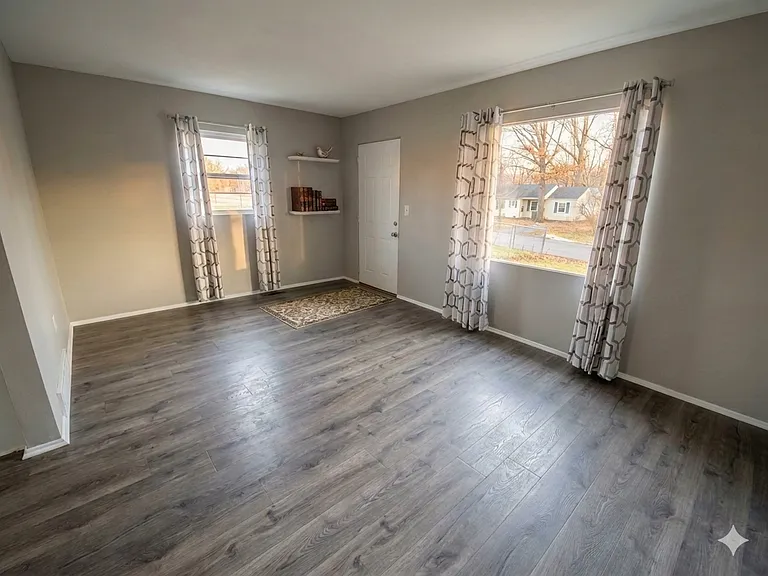 825 Orlando Ave SE — Photo 3