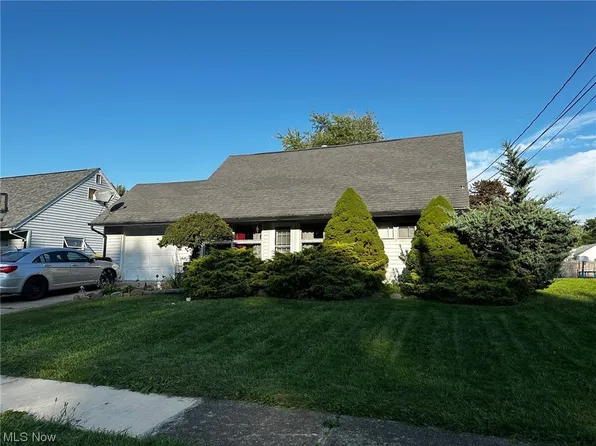 1346 Eleanor Dr, Ashtabula, OH 44004