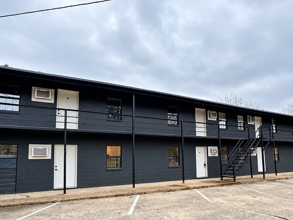 100 Caruthers St #111
