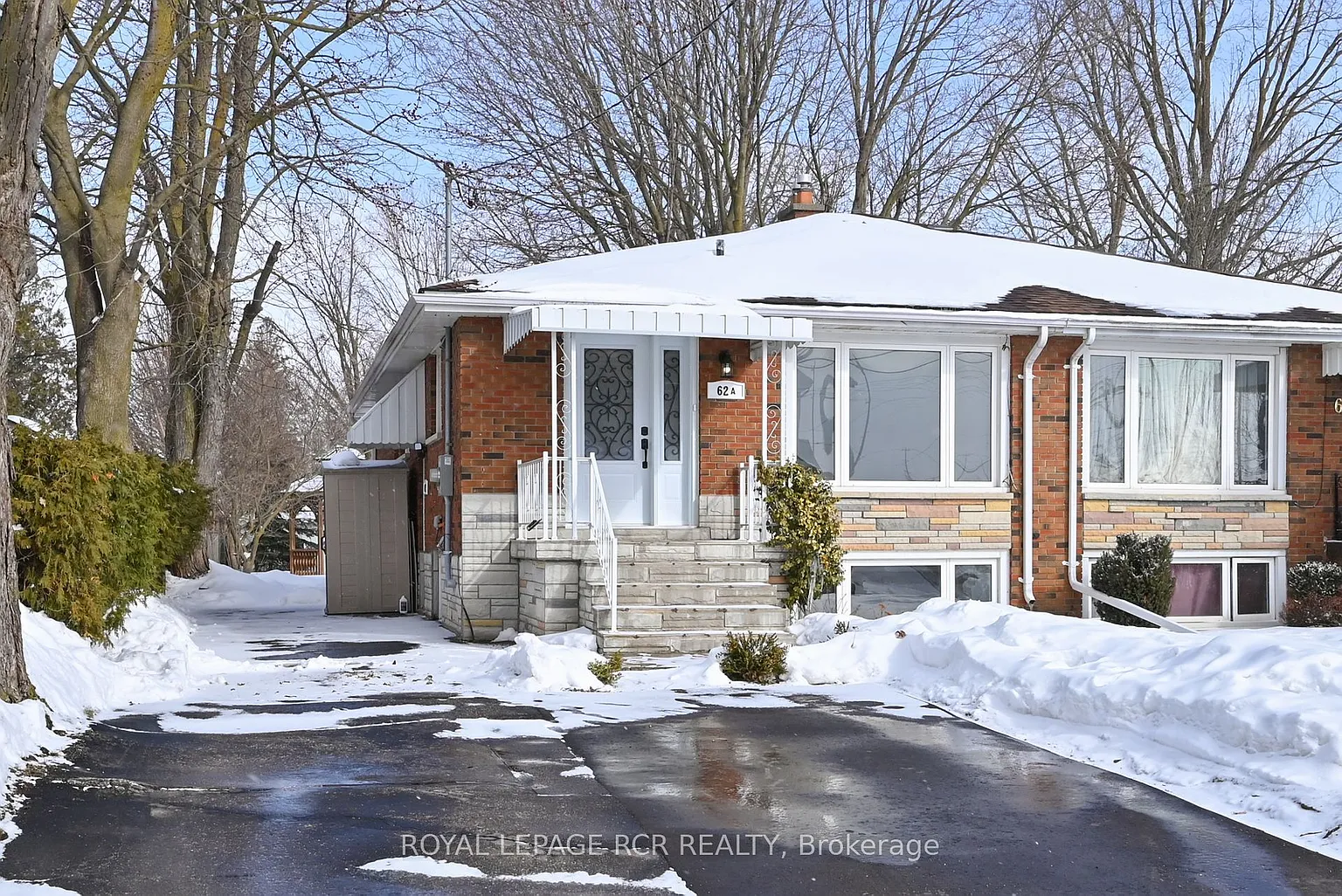 62 Nelson St E photo 1
