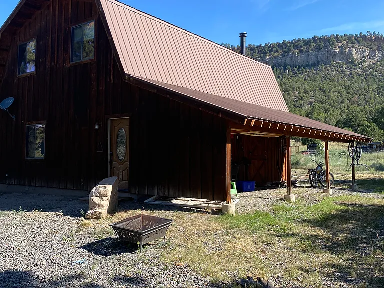 934 Catamount Dr — Photo 2