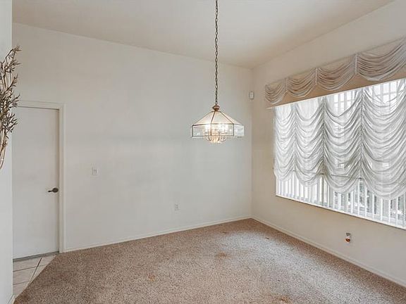 5th image of 22738 Willow Lakes Dr