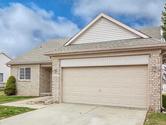 2nd image of 41144 Greenspire Dr