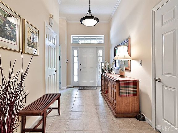 4th image of 6484 Creekside Way