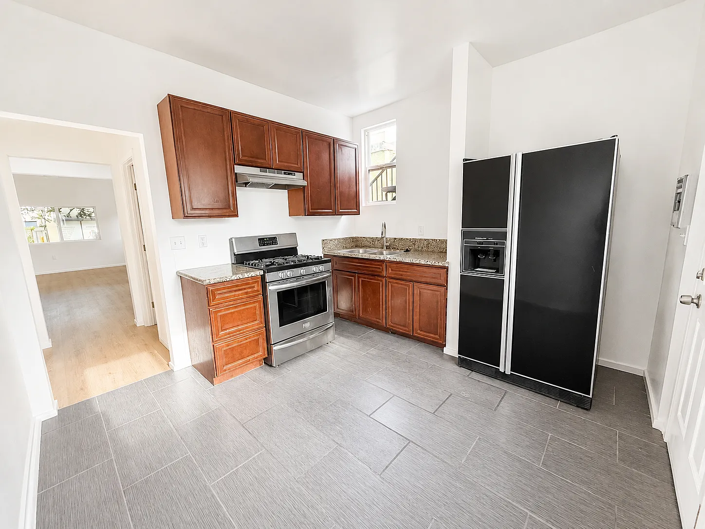1274 N Wilton Place — Photo 3