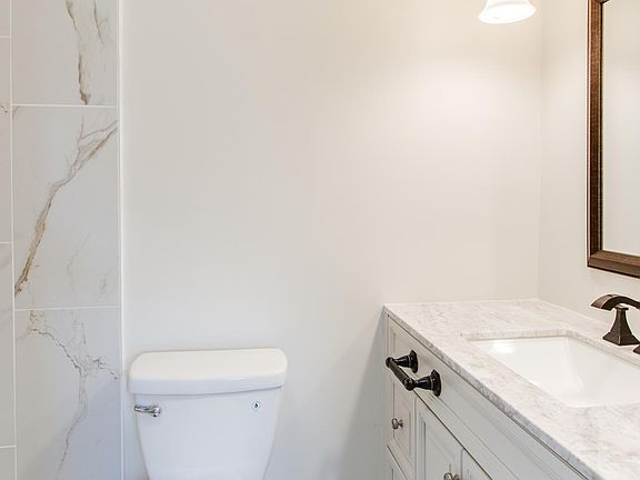 3rd image of 3650 Monroe Ave APT 2