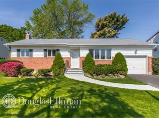 37 Silber Ave, Bethpage, NY 11714