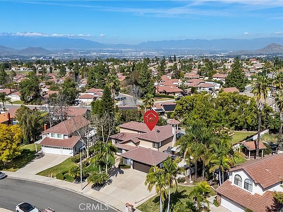 5th image of 1210 Versailles Cir