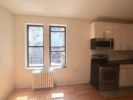 Rented by Sovereign Associates | media 7