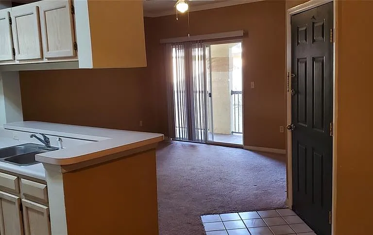 5620 Pinnacle Heights Cir #304 — Photo 4