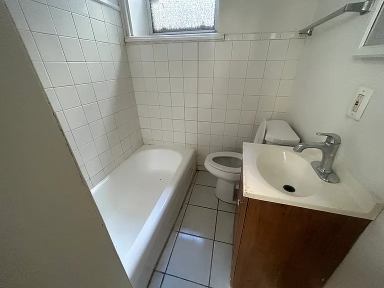 3431 Spring Garden St #FE — Photo 5