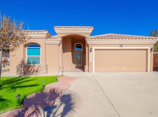 13737 Paseo Sereno Dr, Socorro, TX 79928