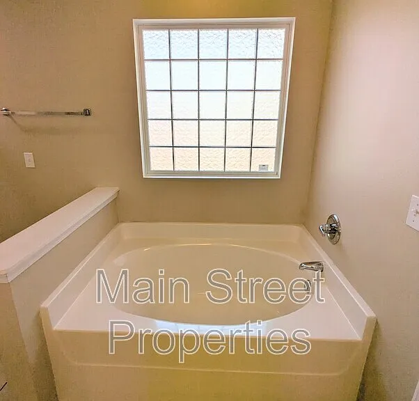 5963 Ashton Woods Cir — Photo 24