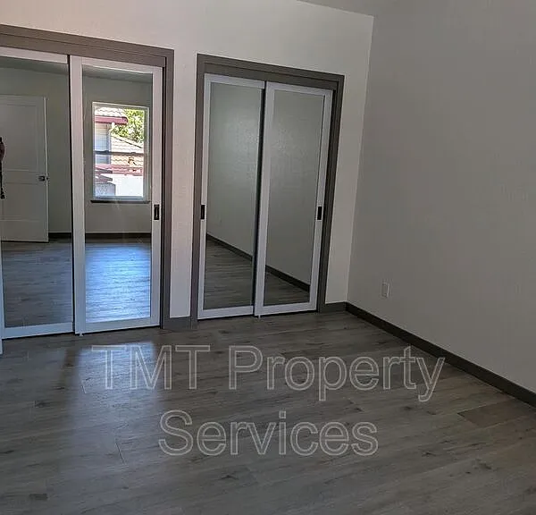 7330 Stratford Pl #706 — Photo 4