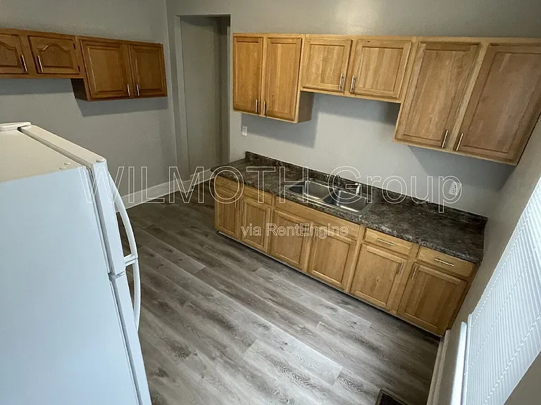 442 N Denny St — Photo 8