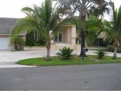625 Palm Dr, Hallandale Beach, FL, 33009