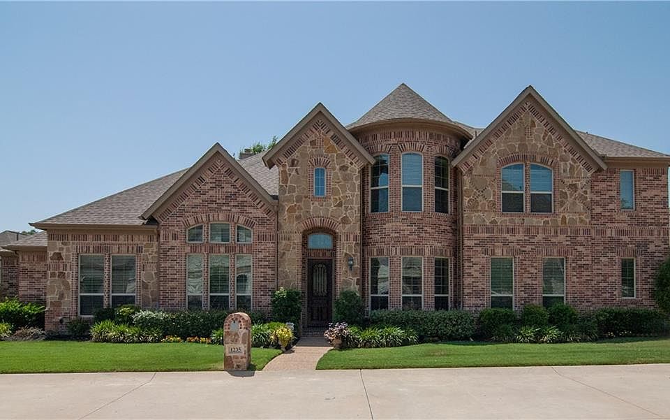 1st image of 1235 Haven Cir