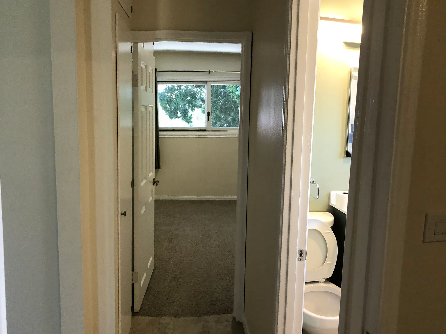 2 bed, 660 sqft, $2,575 — Photo 1
