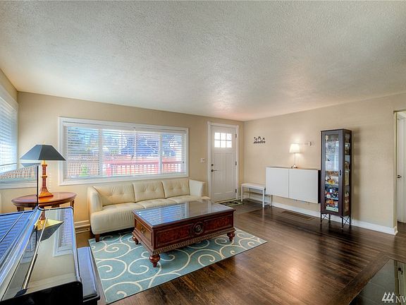 5th image of 13436 3rd Ave S