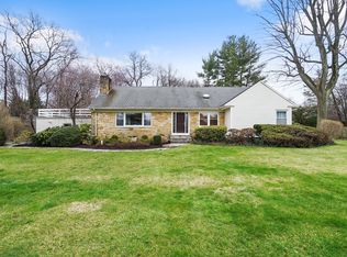 388 Ridge Rd, Hartsdale, NY 10530