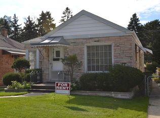 5740 N Lansing Ave, Chicago, IL 60646