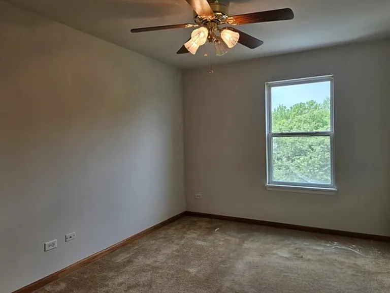 2513 Sumac Dr — Photo 8