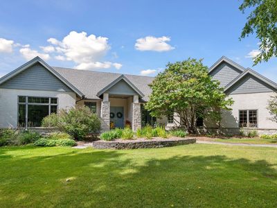 2125 Carriage Ln, Wayzata, MN, 55391