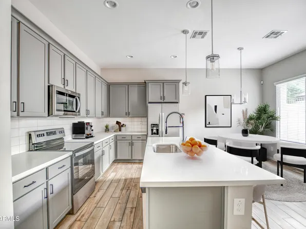 901 S SMITH Road #1045, Tempe, AZ 85281