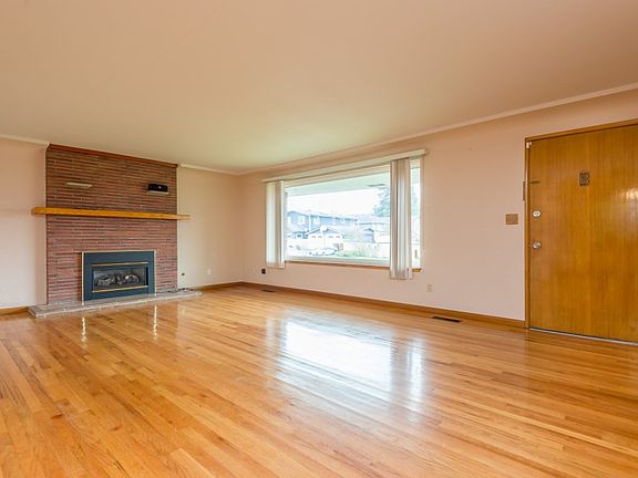 3rd image of 4801 N 22nd St
