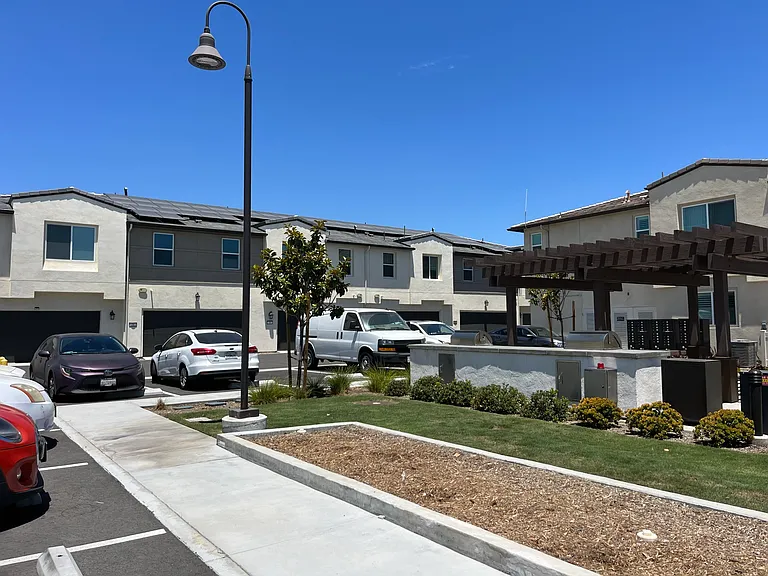 54 Harmony Dr — Photo 45