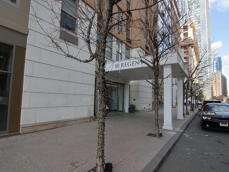 10 Regent St #602 — Photo 20