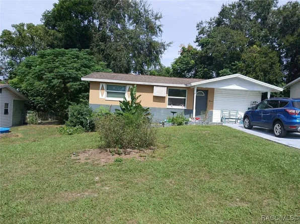 11 E Golden St, Beverly Hills, FL 34465