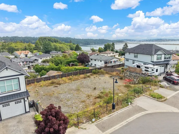 282 Seafield Rd, Colwood, BC V9C 0R1