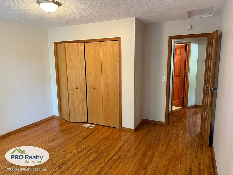 2525 Nathan Ln N — Photo 12