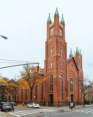 Sold by Town Residential | media 4