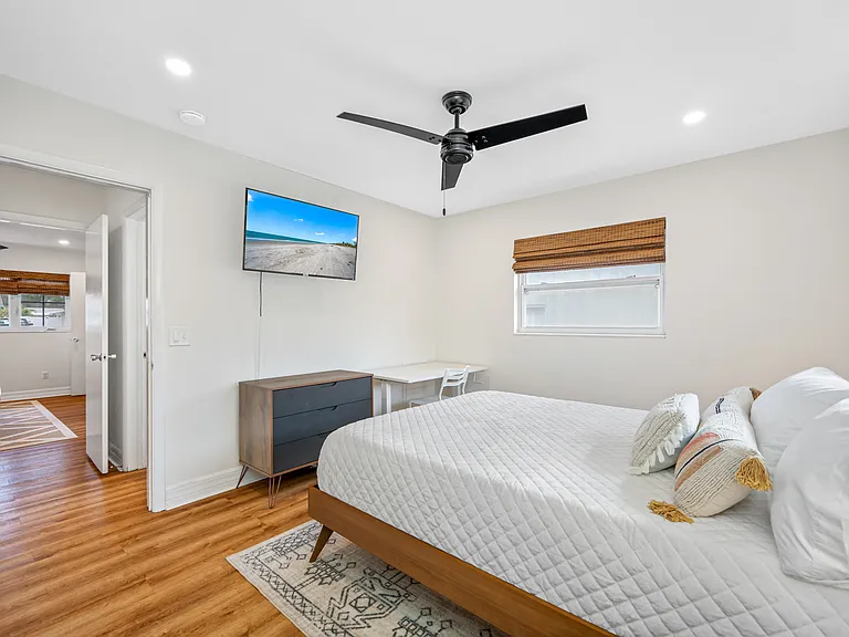 1679 Leisure Dr — Photo 29