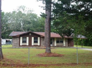 4462 Pilcher Rd, Marianna, FL 32448