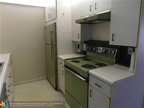 3rd image of 2090 Westbury H #2090