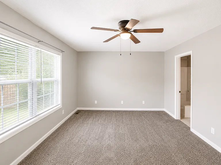 635 Ashley Oaks Dr — Photo 11