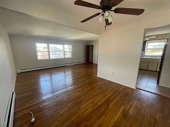 4th image of 154 54th Ave #2