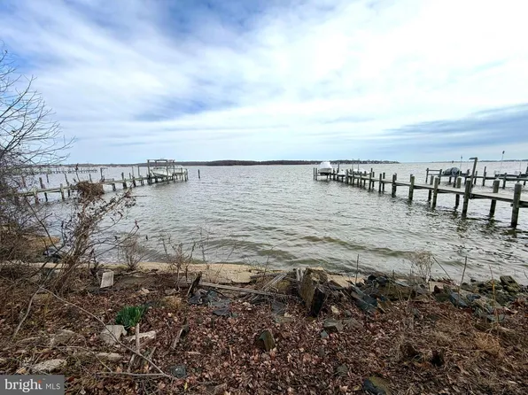 4327 Shore Rd, Baltimore, MD 21219