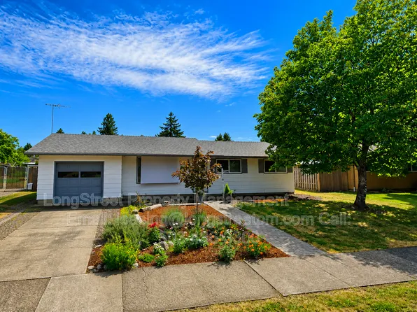 310 NE Cambridge Cir, Corvallis, OR 97330