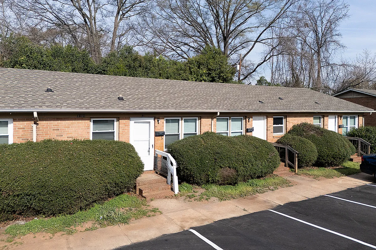 Building Photo - 5214 Clearmont Ave #3