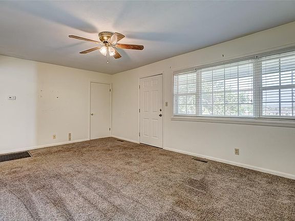 5th image of 1802 Haynie Ln