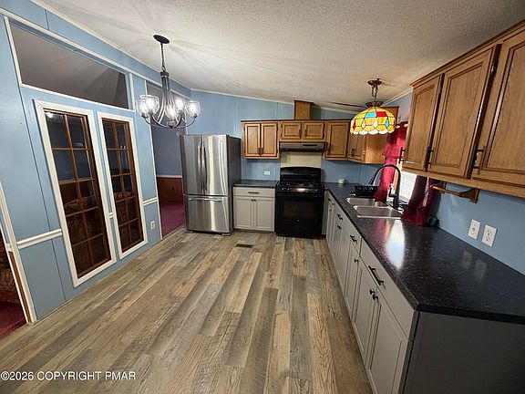 4th image of 29 Cherokee Ln